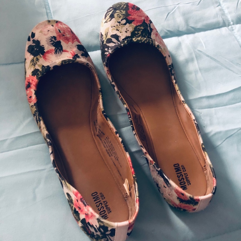 Mossimo floral flats